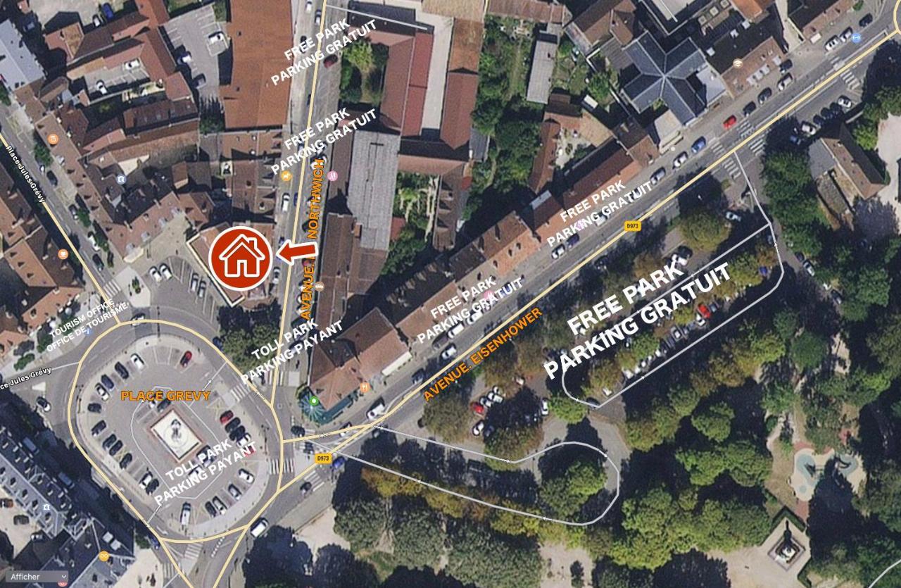 Nos Studios Au Centre Ville A Dole Exteriör bild