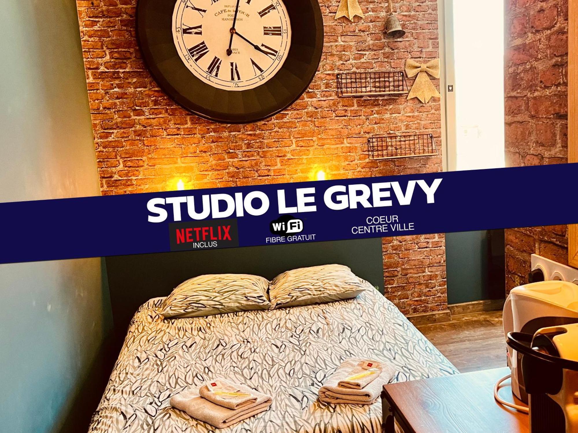 Nos Studios Au Centre Ville A Dole Exteriör bild